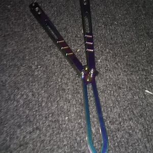 Butterfly knife oil slick